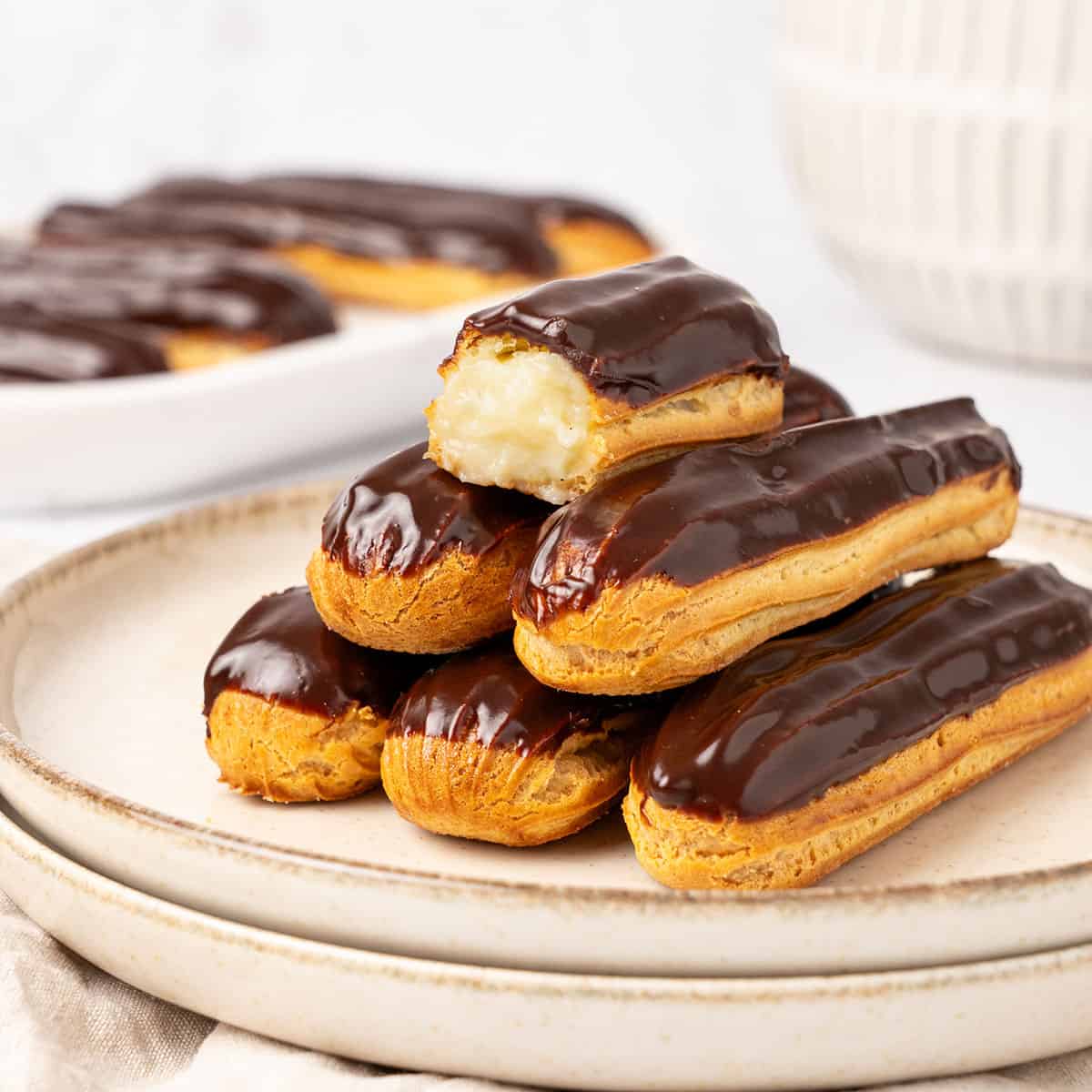 Chocolate Eclair 