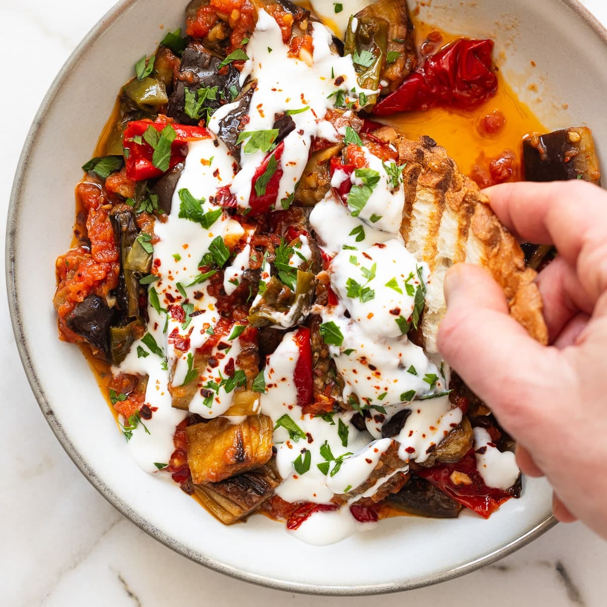 Köpoğlu - aubergines in tomato sauce and yoghurt