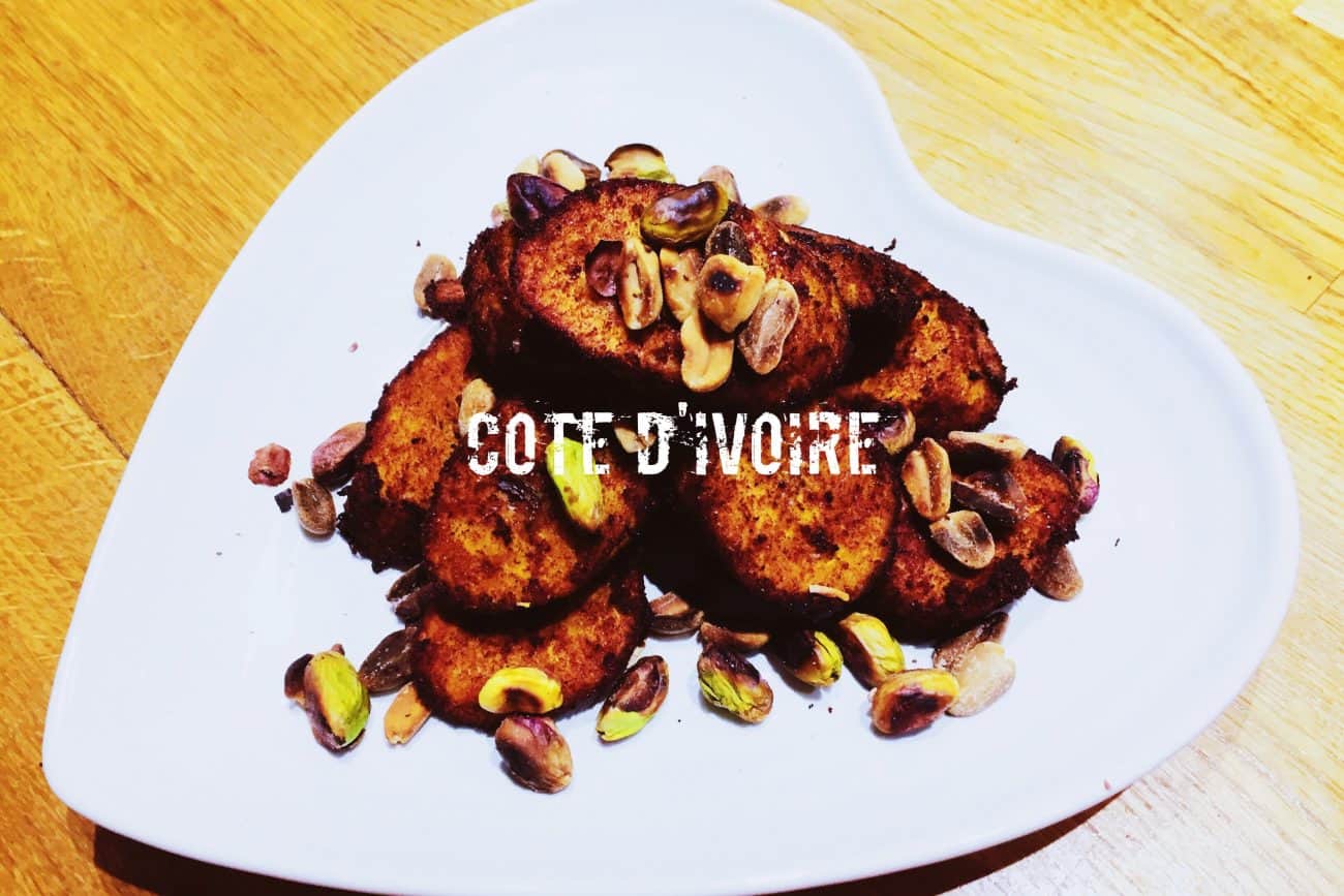 Alloco Kelewele - fried plantain with roasted nuts